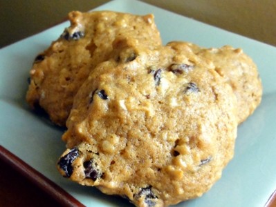 vegan pumpkin oatmeal raisin cookies sm