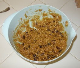 Vegan Pumpkin Oatmeal Raisin Cookies