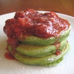 green tea pancakes with strawyberry compote sm