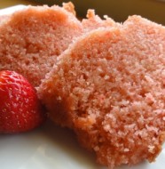 strawberry milk tea bundt sliced