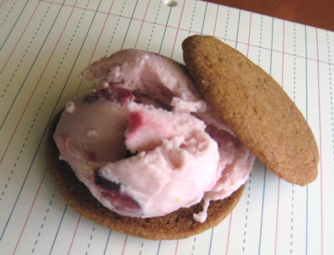 cherry-buttermlik-ice-creram-sandwich-sm-2