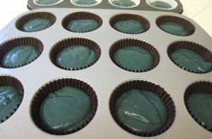 blue-velvet-cupcakes-big