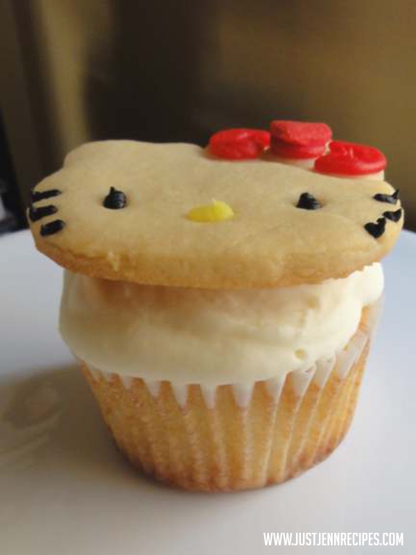 hello kitty cupcake