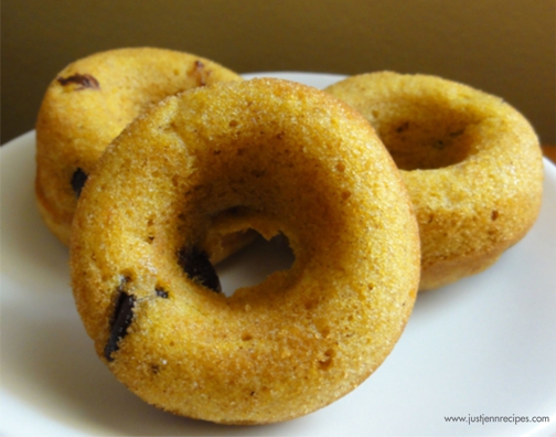 pumpkin chocolate chip donuts